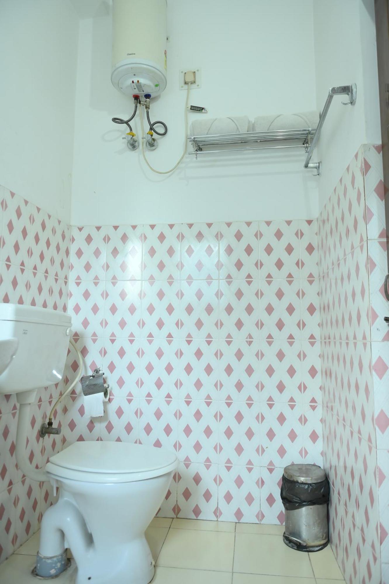 Magnolia Inn Guwahati Esterno foto